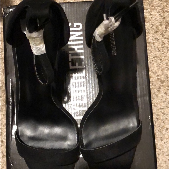 Strap Heels - Picture 3 of 5